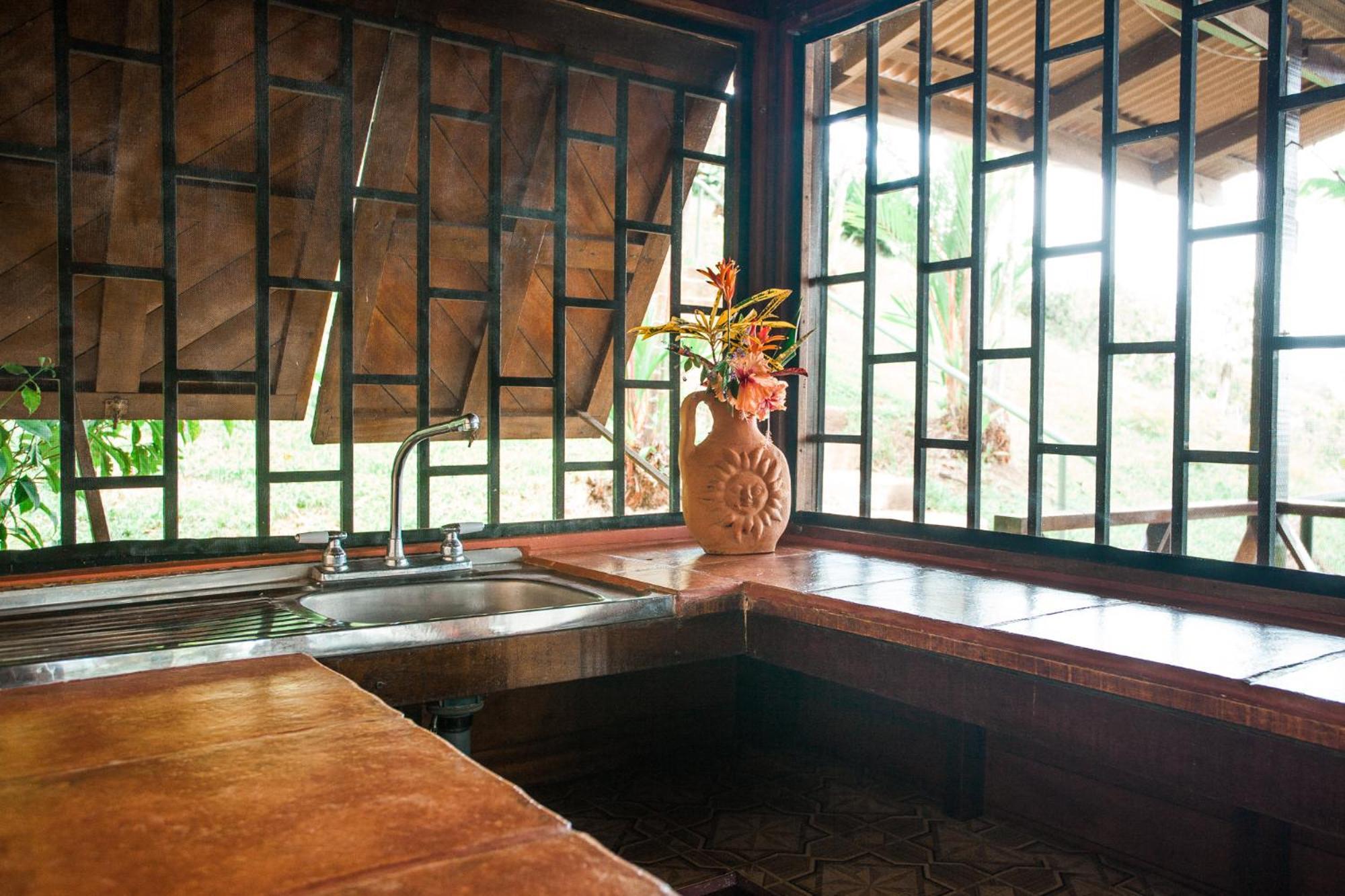 Pacific Edge Eco Lodge Dominical Extérieur photo